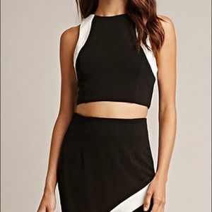 Tiger Mist NWT M Black White Crop Top